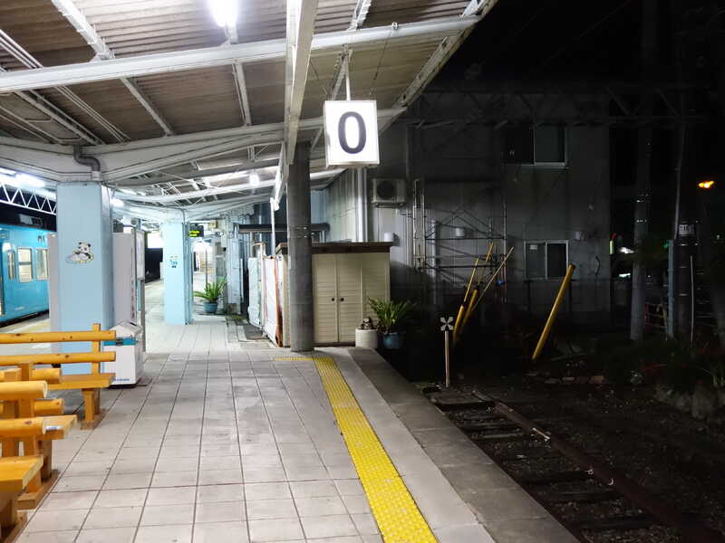 白浜駅0番線